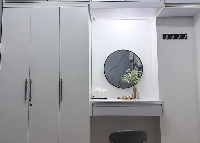 Ja1 Staycation At Trees * 마닐라